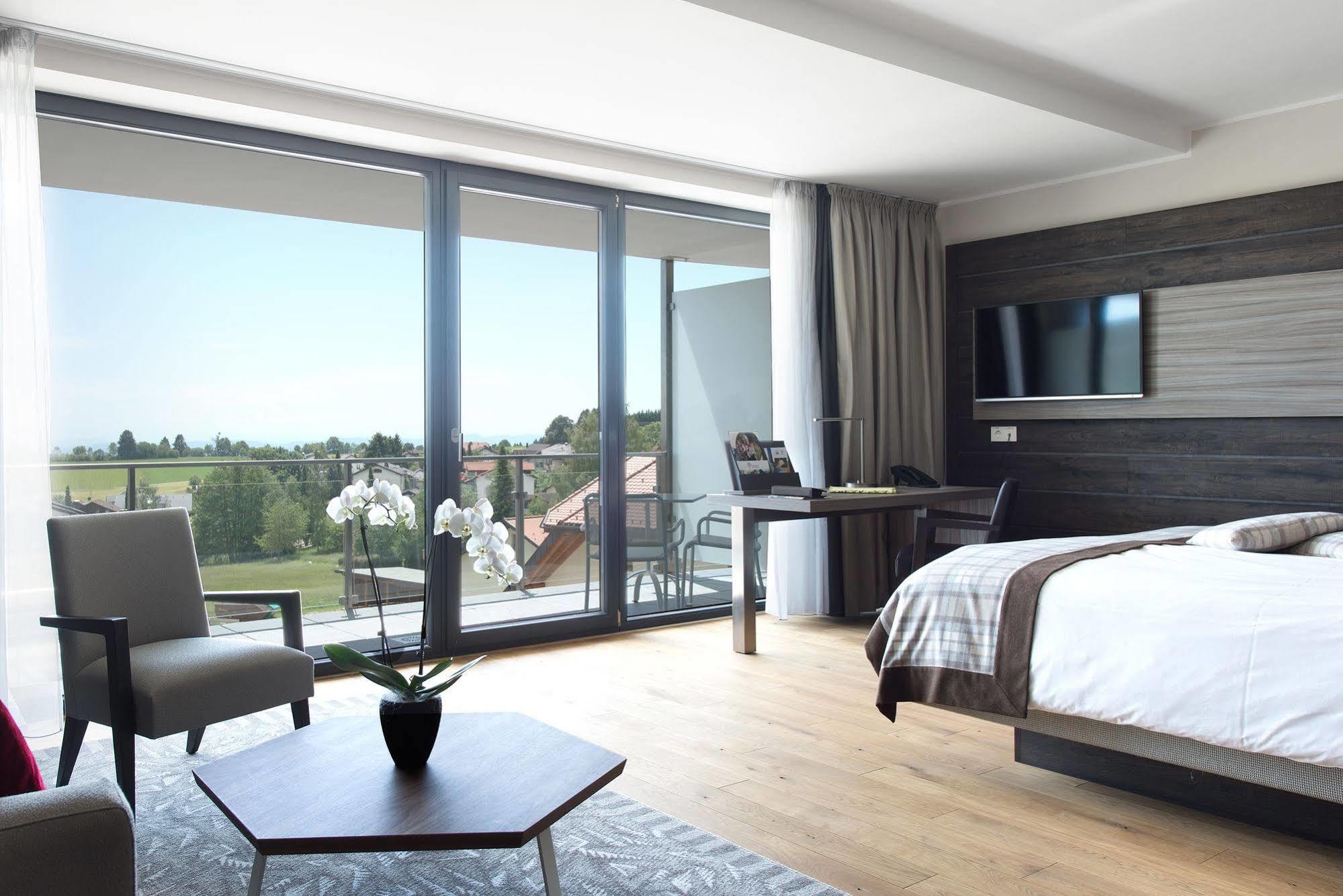 Bio- Und Wellnesshotel Alpenblick Höchenschwand Buitenkant foto